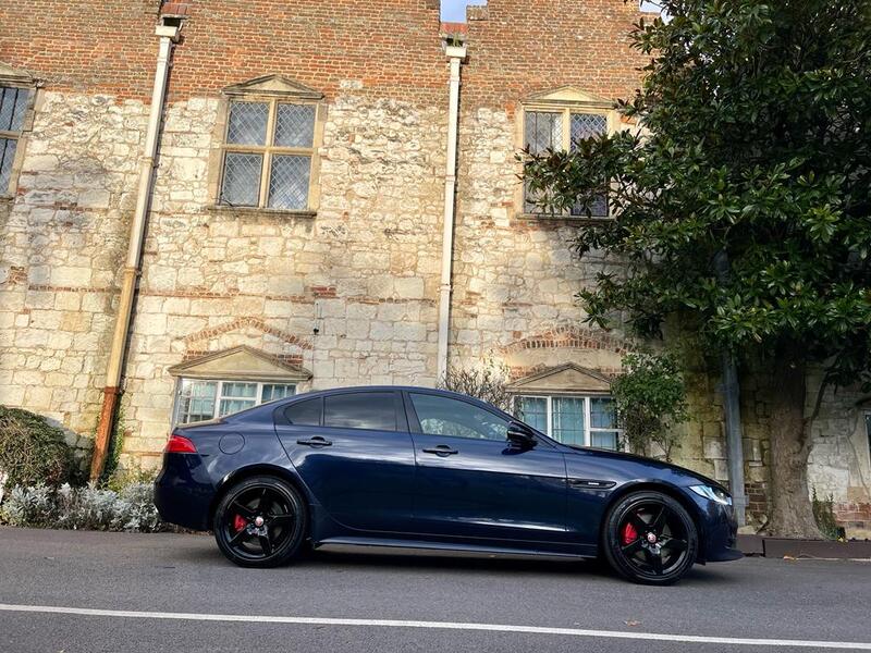 JAGUAR XE