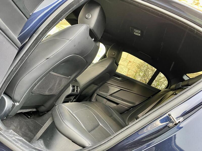 JAGUAR XE
