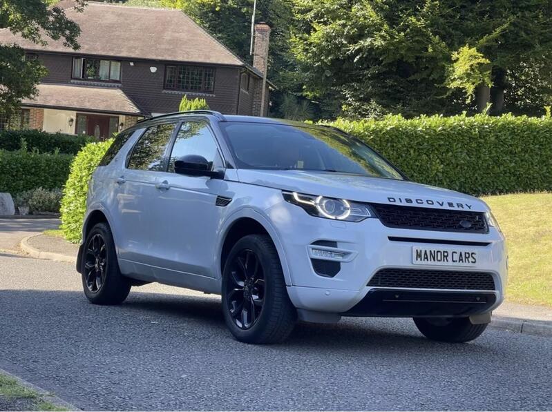 View LAND ROVER DISCOVERY SPORT 2017 LAND ROVER DISCOVERY SPORT HSE 2.0 TD4 AUTO ** 2020 - 2021 FACELIFT DYNAMIC BLACK **