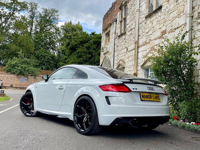 AUDI TT