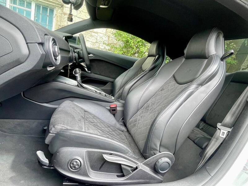 AUDI TT