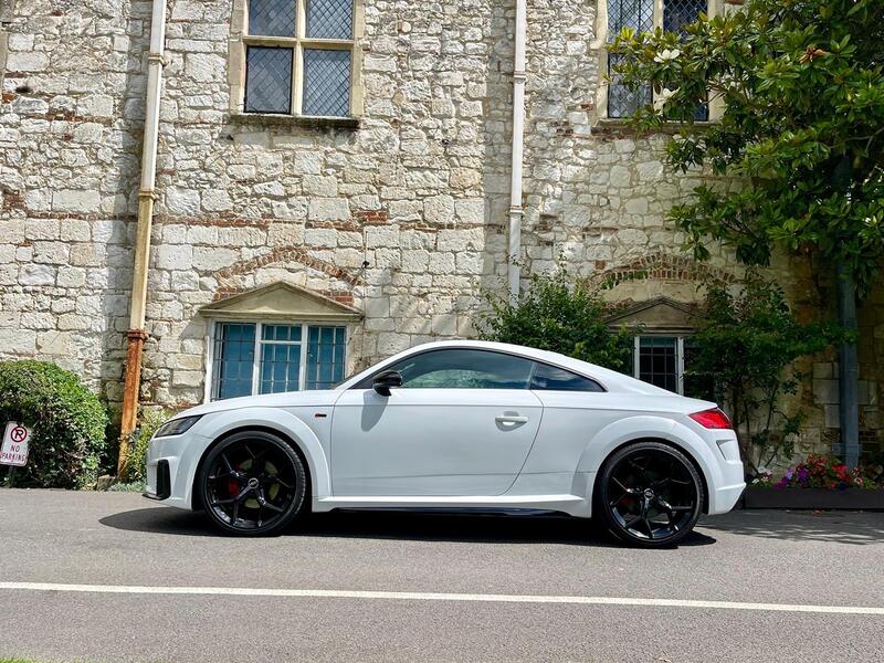 AUDI TT