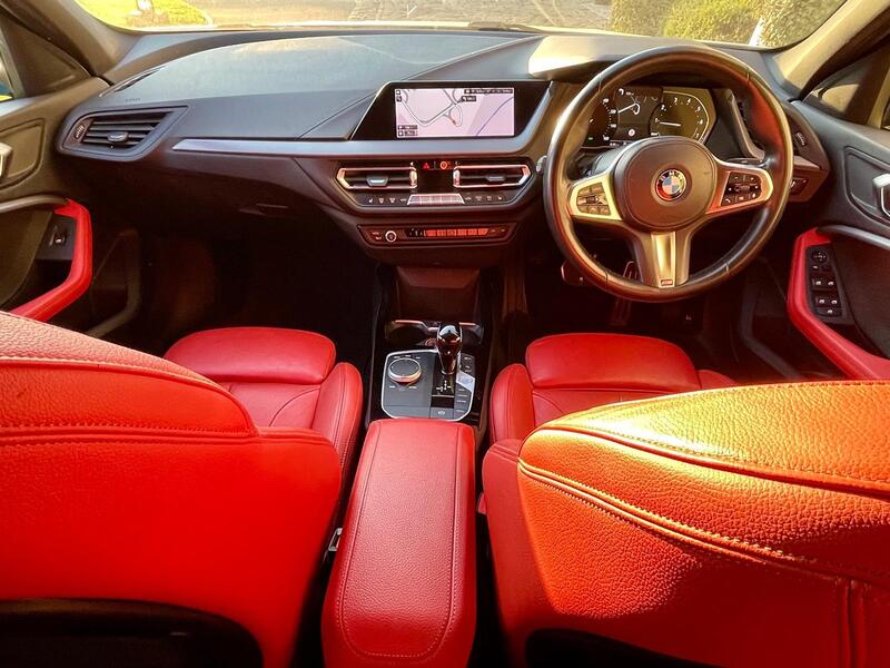 BMW 1 SERIES