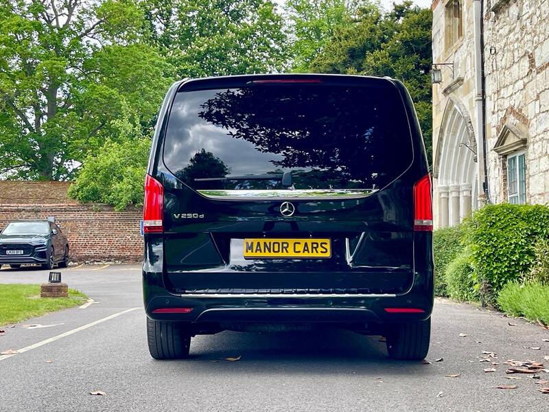MERCEDES-BENZ V CLASS