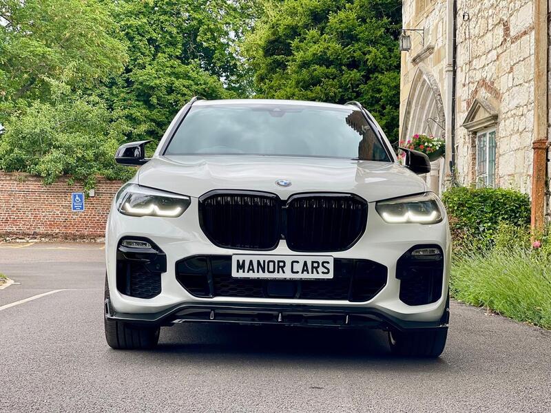 View BMW X5 2020 20 BMW X5 XDRIVE 30D M SPORT AUTO WHITE ** FULLY LOADED ** PAN ROOF + HUD + 360 CAM + TECH PACK