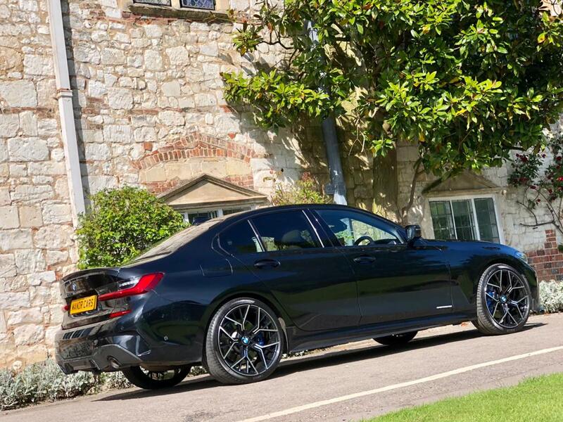 BMW 3 SERIES