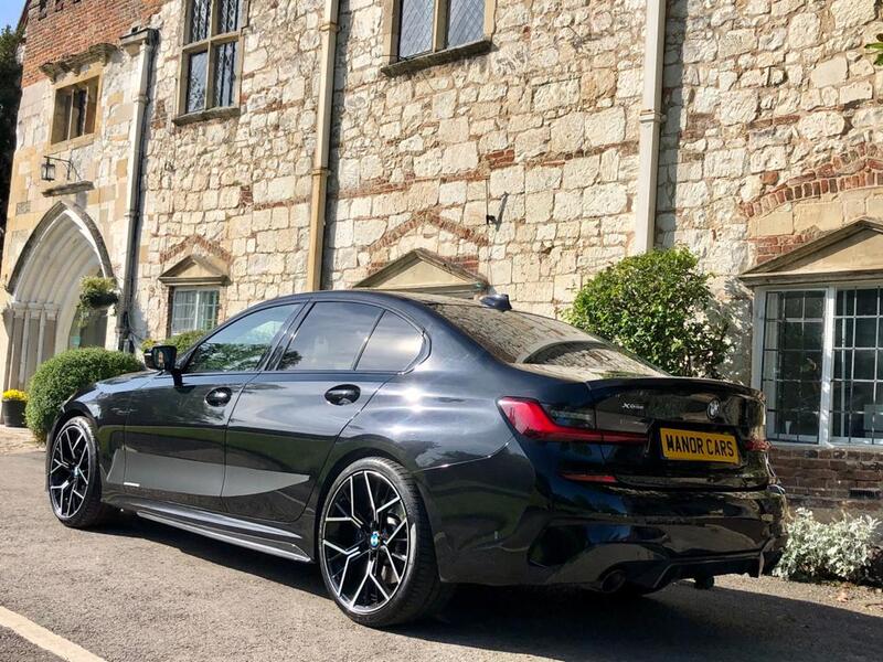 BMW 3 SERIES