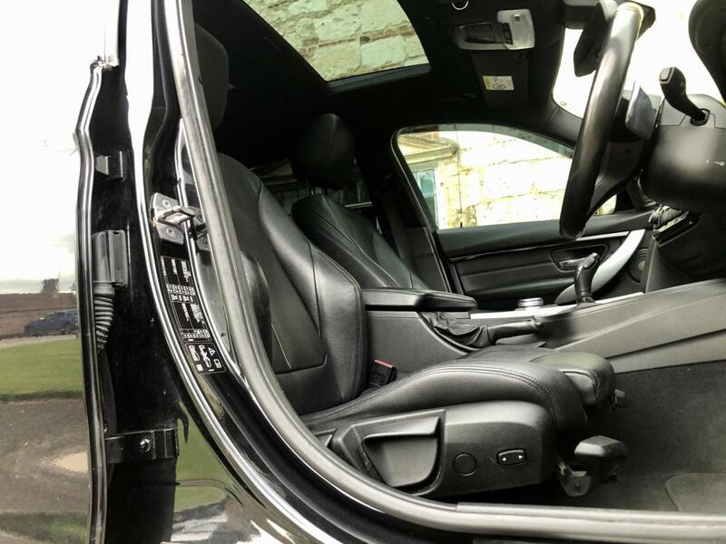 BMW 3 SERIES