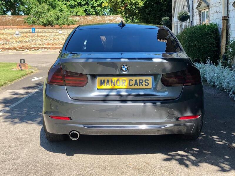 BMW 3 SERIES