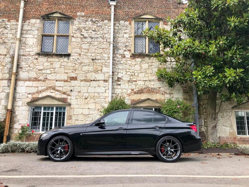 BMW 3 SERIES