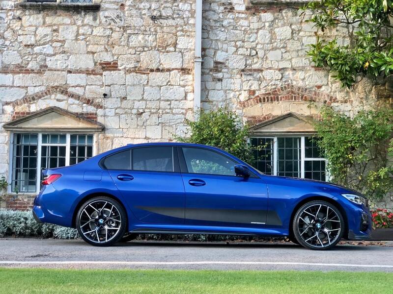 BMW 3 SERIES