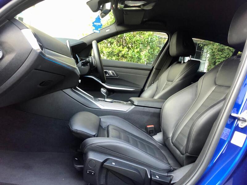 BMW 3 SERIES