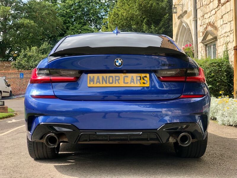 BMW 3 SERIES