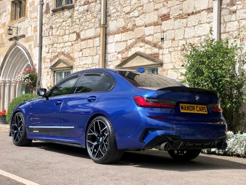 BMW 3 SERIES
