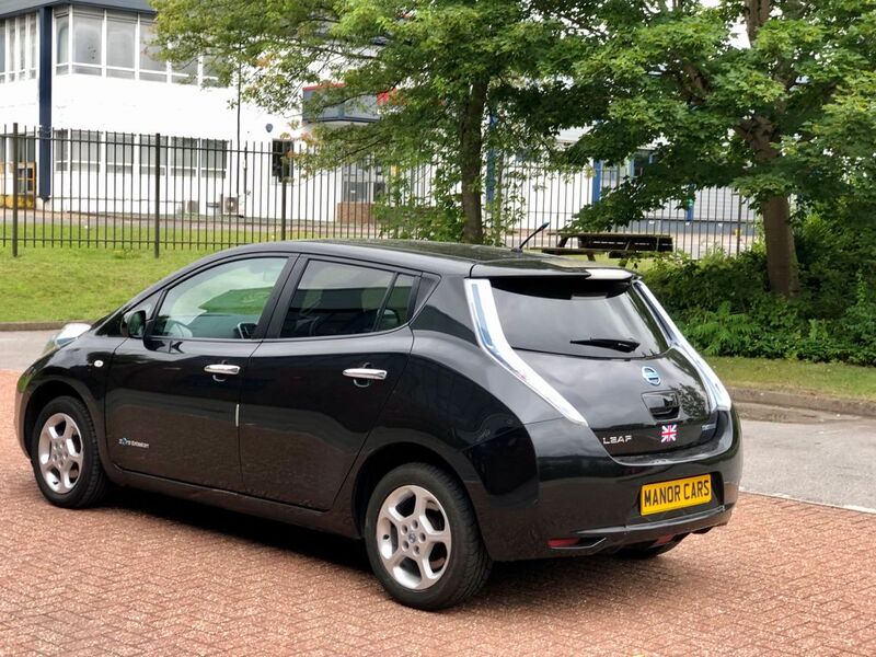NISSAN LEAF