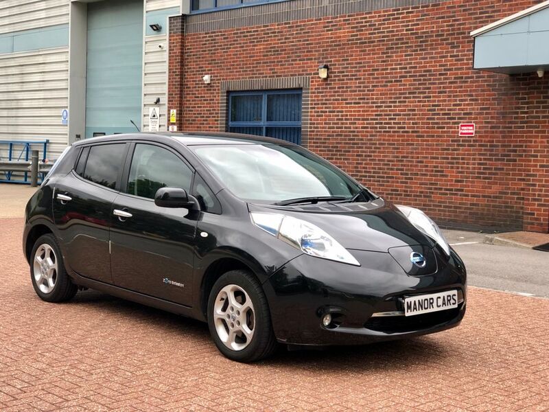 View NISSAN LEAF 2014 63 NISSAN LEAF ACENTA AUTO ELECTRIC 5DR HATCHBACK BLACK   ** NOW SOLD **