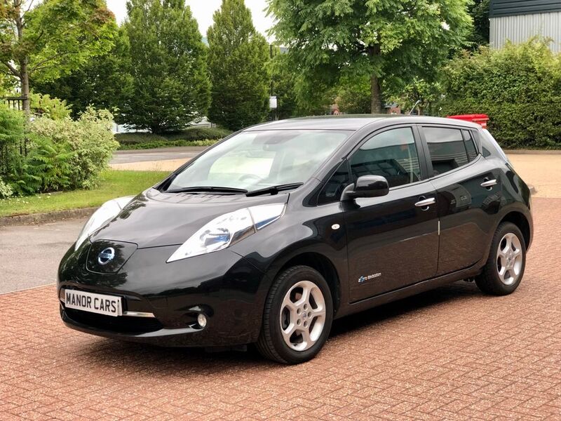 View NISSAN LEAF 2014 63 NISSAN LEAF ACENTA AUTO ELECTRIC 5DR HATCHBACK BLACK   ** NOW SOLD **