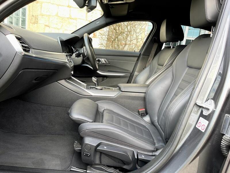 BMW 3 SERIES