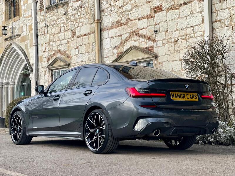 BMW 3 SERIES