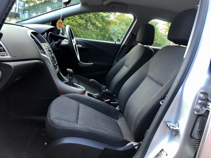VAUXHALL ASTRA