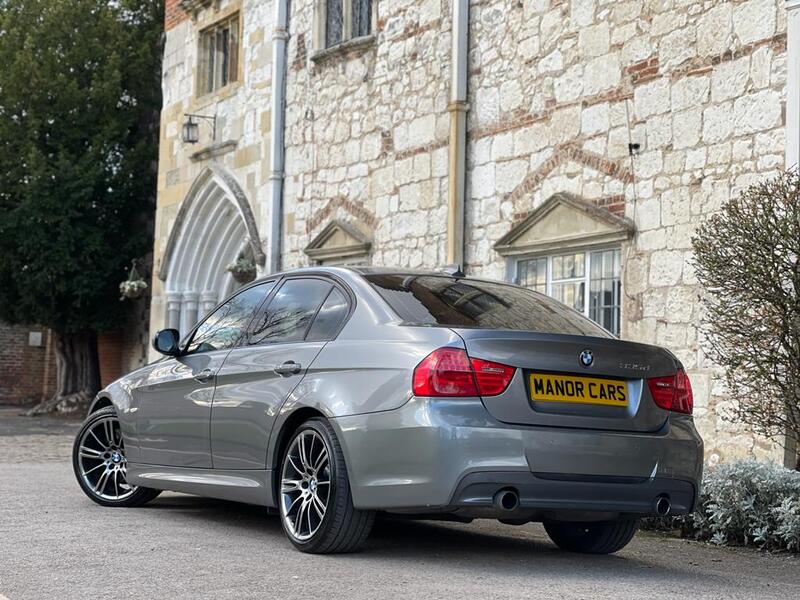 BMW 3 SERIES