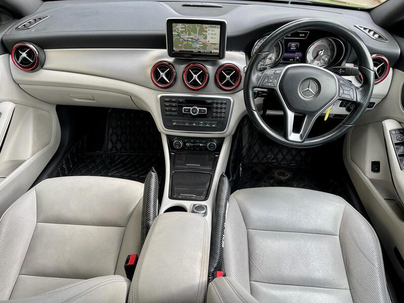 MERCEDES-BENZ CLA