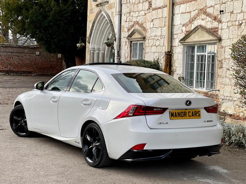 LEXUS IS