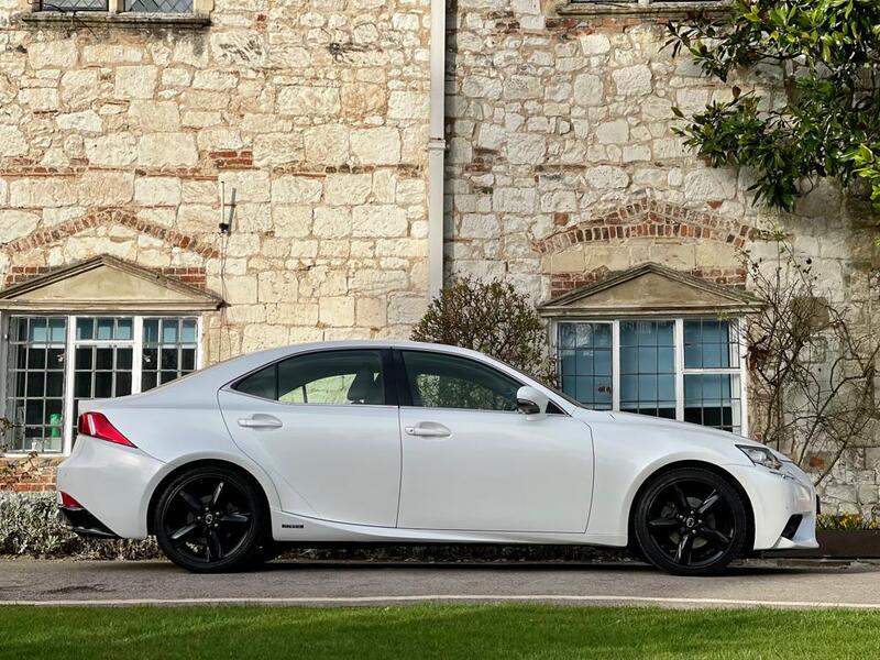 LEXUS IS