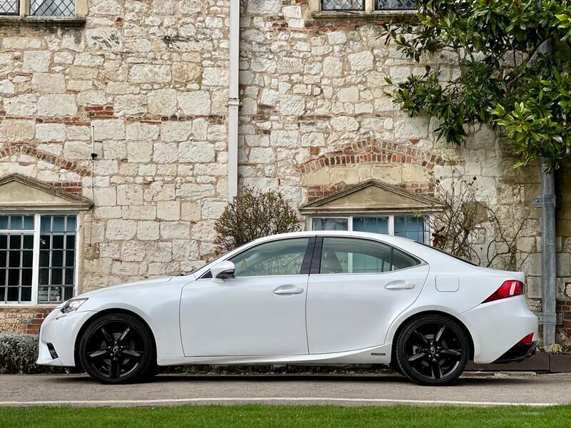 LEXUS IS