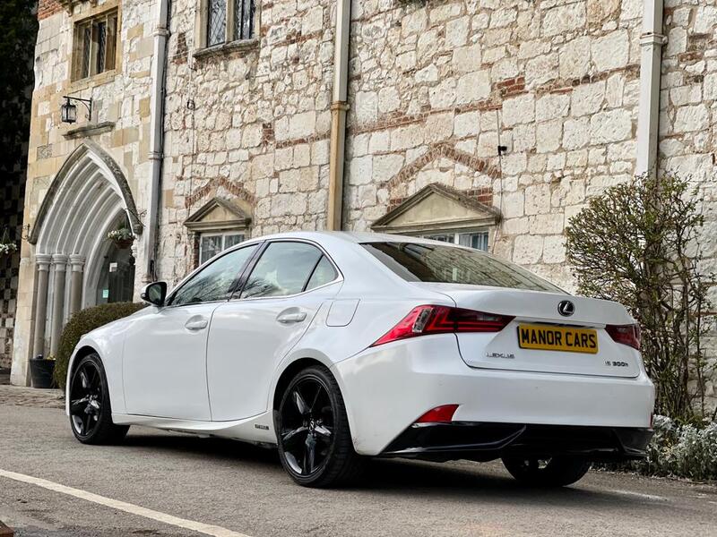 LEXUS IS