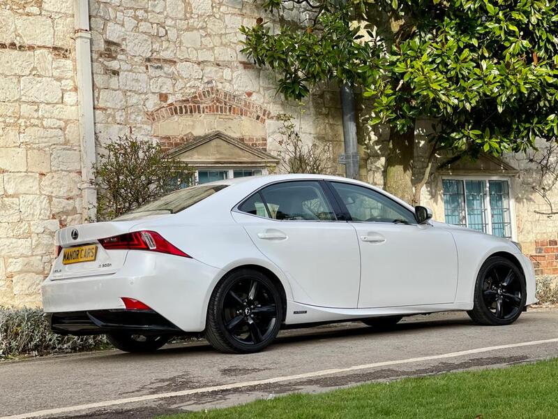 LEXUS IS