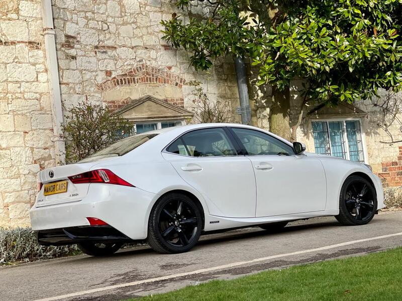 LEXUS IS