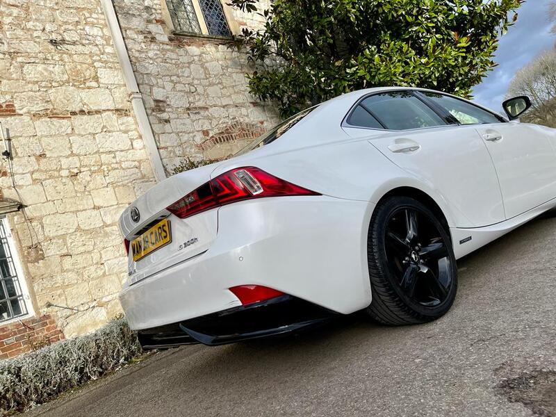 LEXUS IS