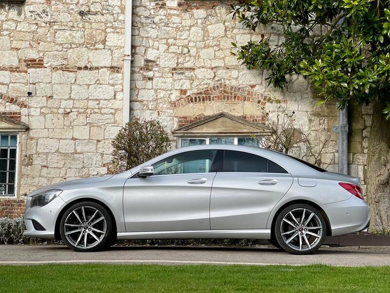 MERCEDES-BENZ CLA