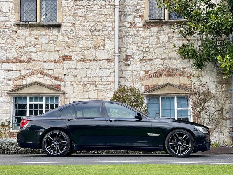 BMW 7 SERIES