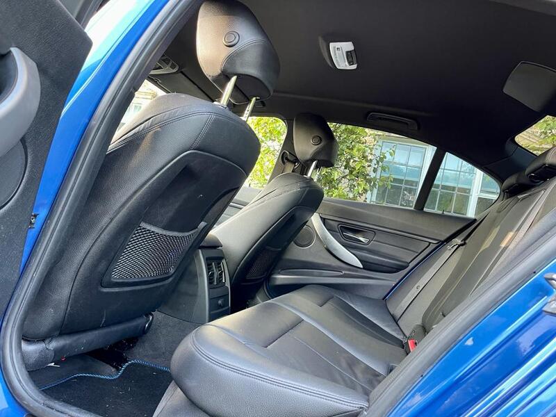 BMW 3 SERIES