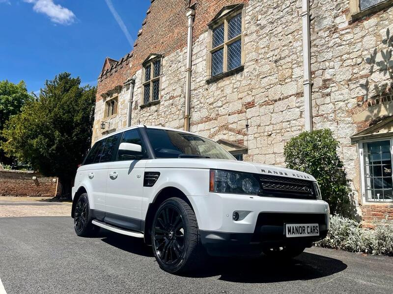 View LAND ROVER RANGE ROVER SPORT 2012 RANGE ROVER SPORT 3.0 SDV6 HSE COMMANDSHIFT  WHITE  ** HUGE SPEC + FACELIFT  *** NOW SOLD ***