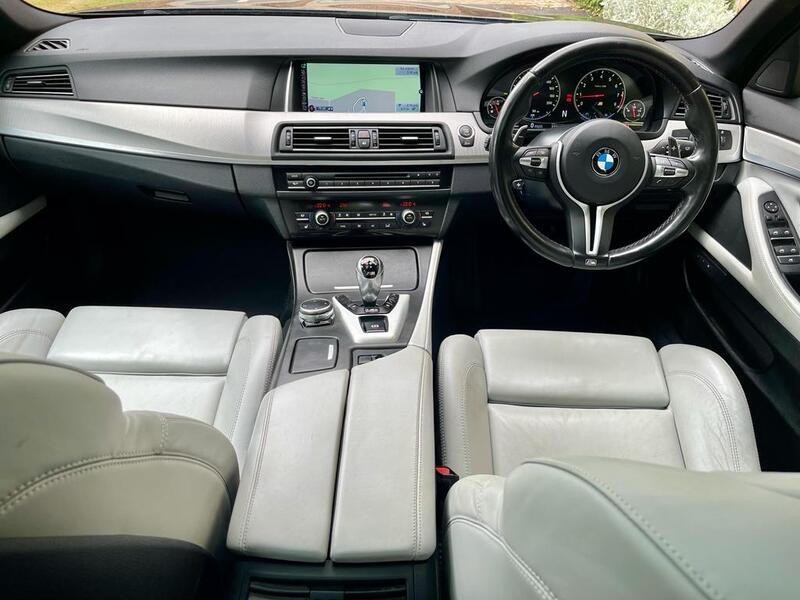 BMW 5 SERIES
