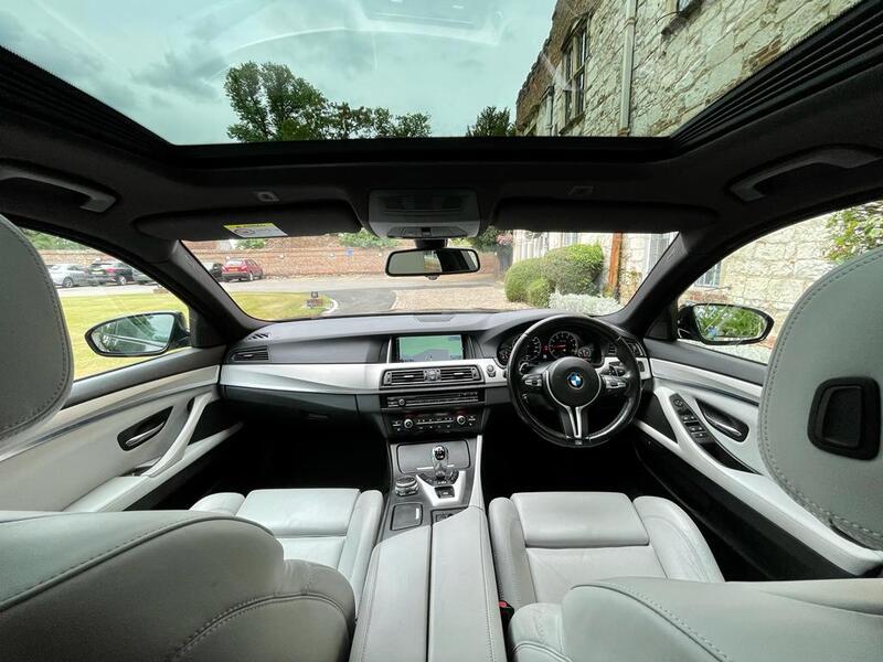 BMW 5 SERIES