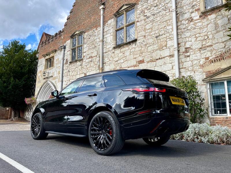 LAND ROVER RANGE ROVER VELAR