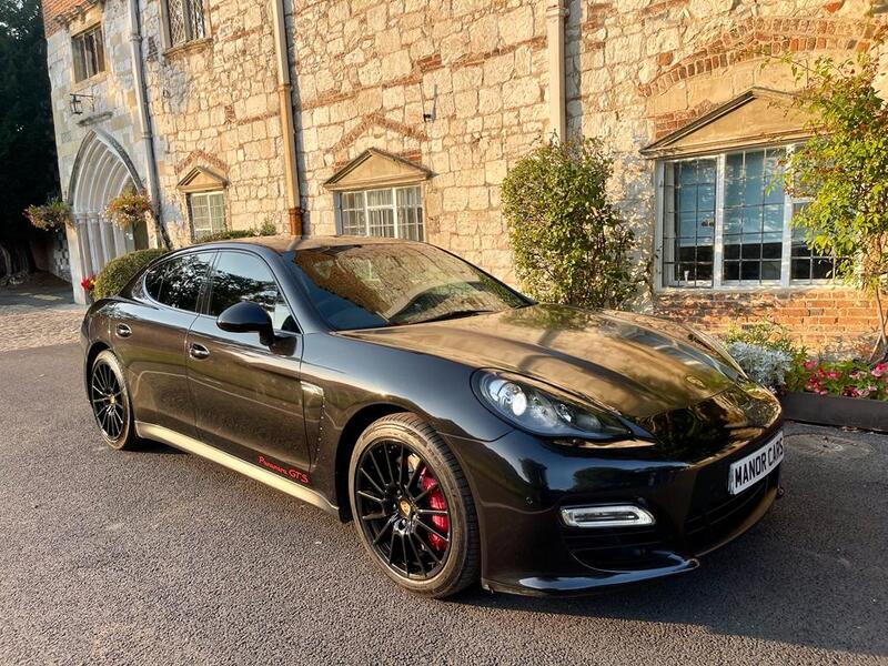 PORSCHE PANAMERA