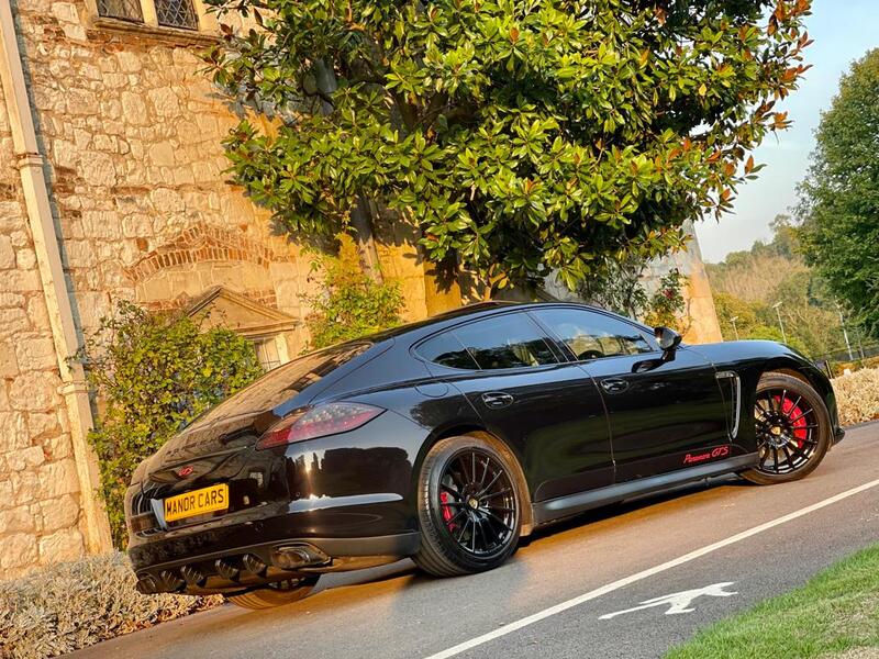 PORSCHE PANAMERA