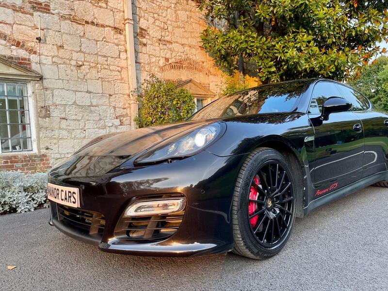 PORSCHE PANAMERA