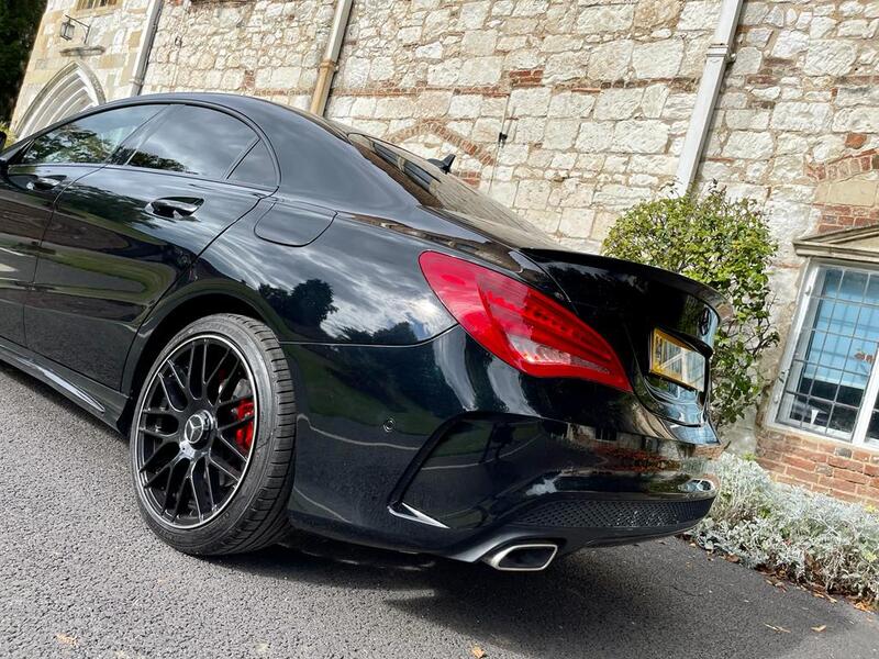 MERCEDES-BENZ CLA