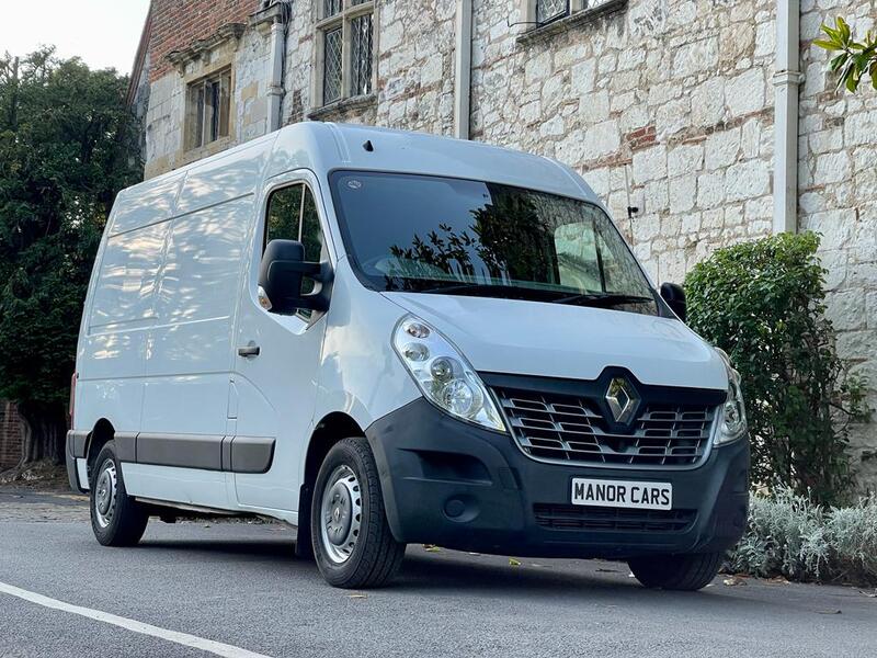 View RENAULT MASTER 2018 RENAULT MASTER MM35 BUSINESS 2.3 DCI L2 H2 LWB MEDIUM ROOF FWD PANEL VAN 145 EURO 6 + ULEZ FREE