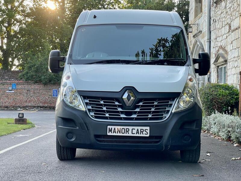 View RENAULT MASTER 2018 RENAULT MASTER MM35 BUSINESS 2.3 DCI L2 H2 LWB MEDIUM ROOF FWD PANEL VAN 145 EURO 6 + ULEZ FREE