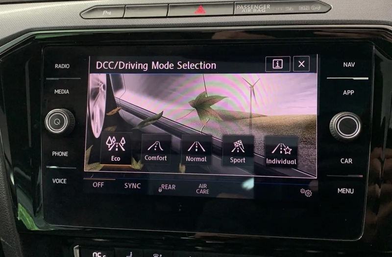 VOLKSWAGEN PASSAT