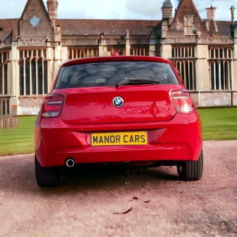 BMW 1 SERIES