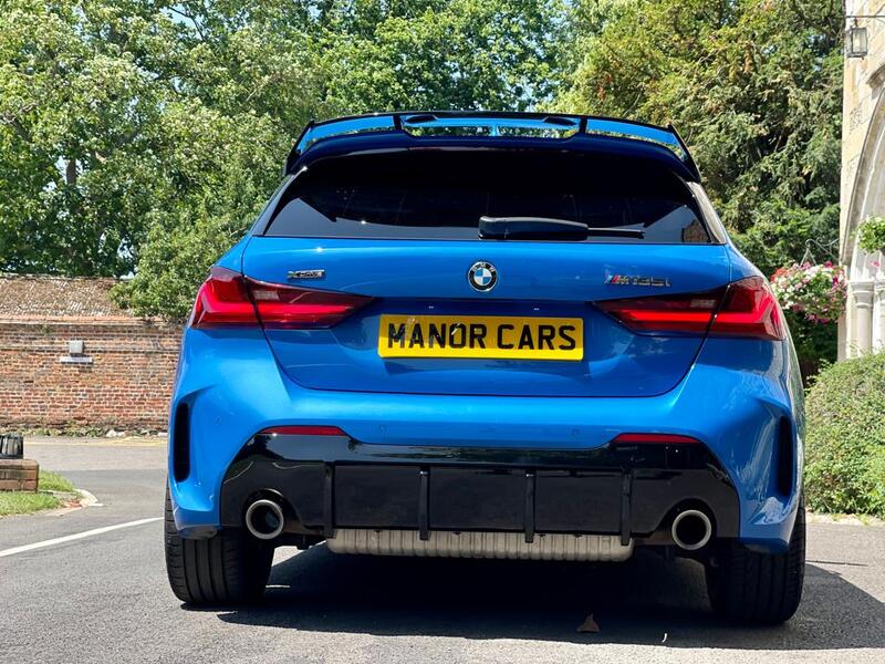 BMW 1 SERIES