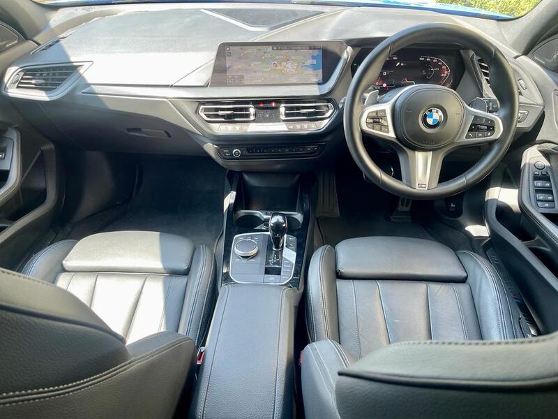BMW 1 SERIES